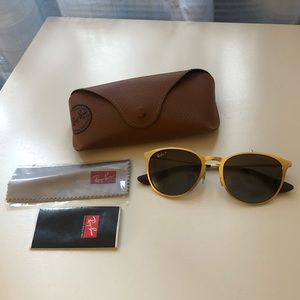 Ray- Ban Erika Gold Metal